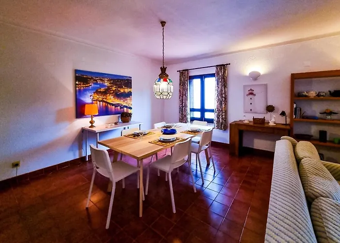 Flh Family Flat With Terrace شقة